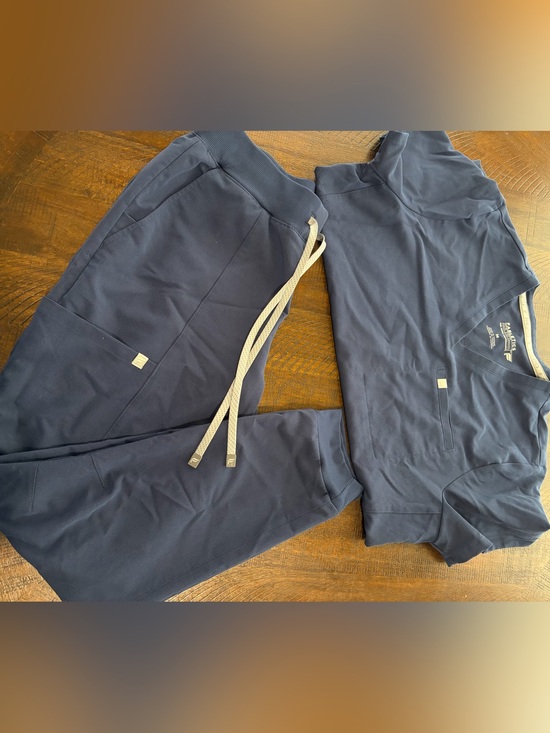 Fabletics Pants - Fabletics Women’s  Navy Top & Jogger Scrub Set